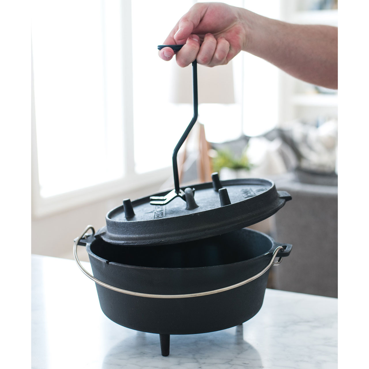 Camp Chef 10'' Deluxe Dutch Oven